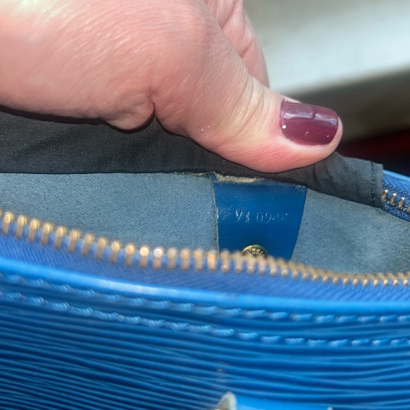 Louis Vuitton Epi Speedy 25 - Picture 14 of 17